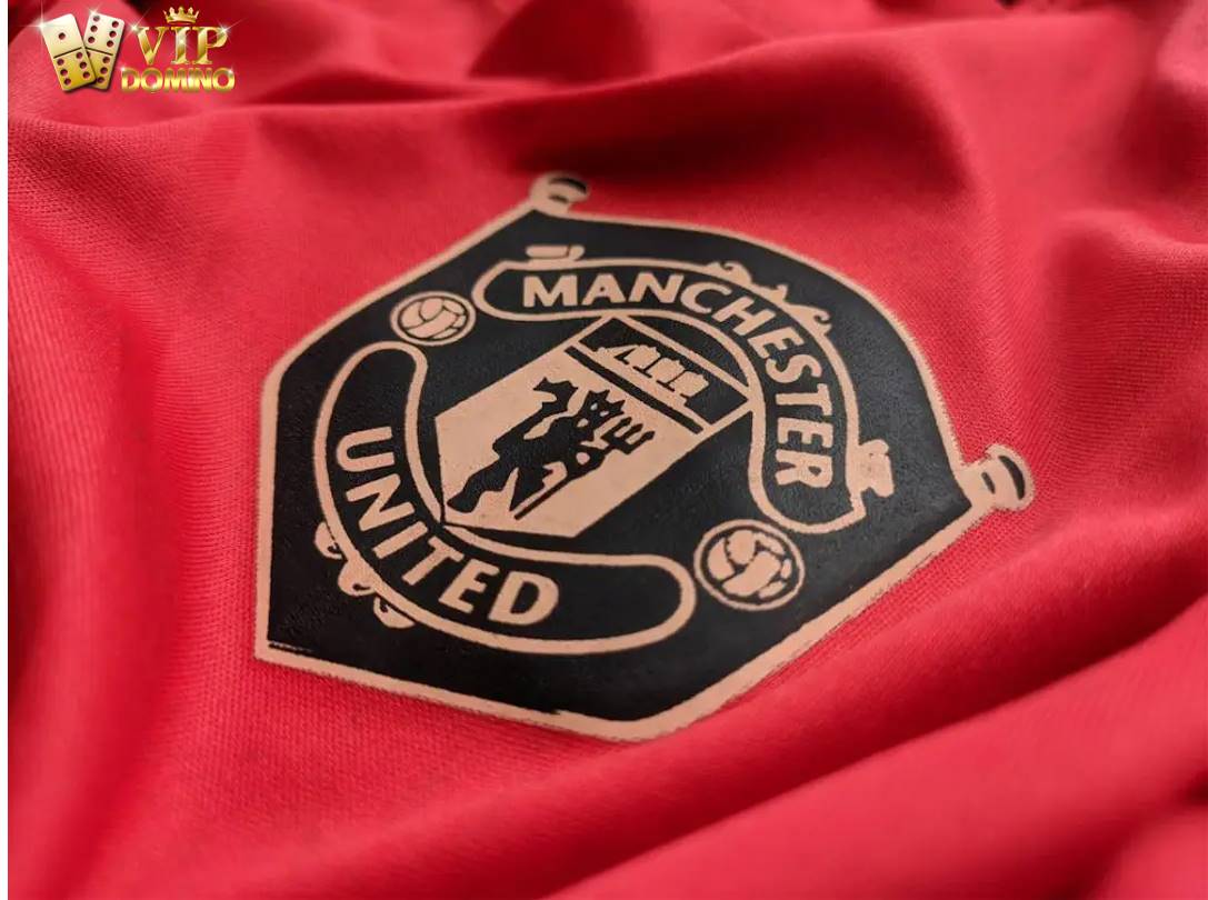 4 Pemain Manchester United yang Wajib Keluar pada Musim Panas 2025 Versi Gary Neville