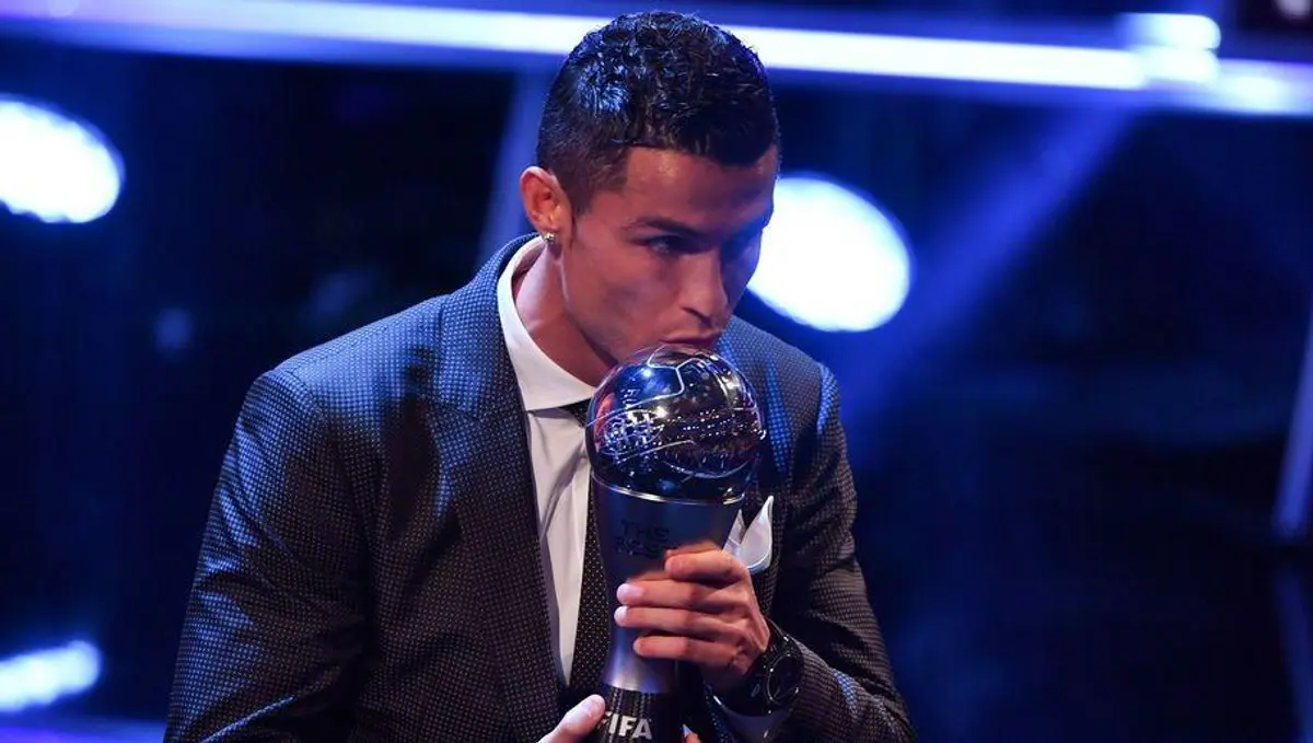 4 Perbedaan Penghargaa Ballon d’Or dan FIFA Best Player Award